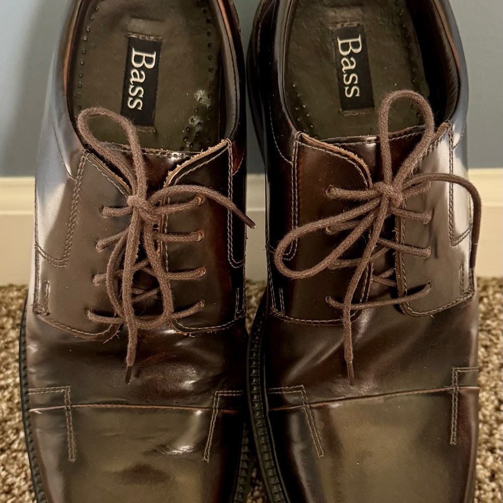 Bass Brown Classic Leather Oxfords